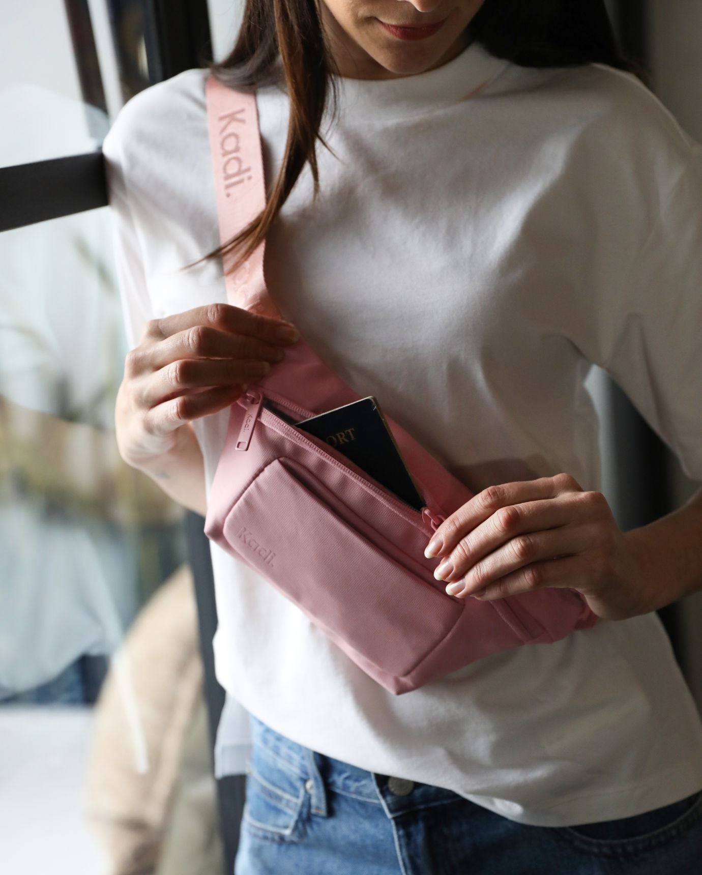 On-the-Go Belt Bag In Dusty Pink