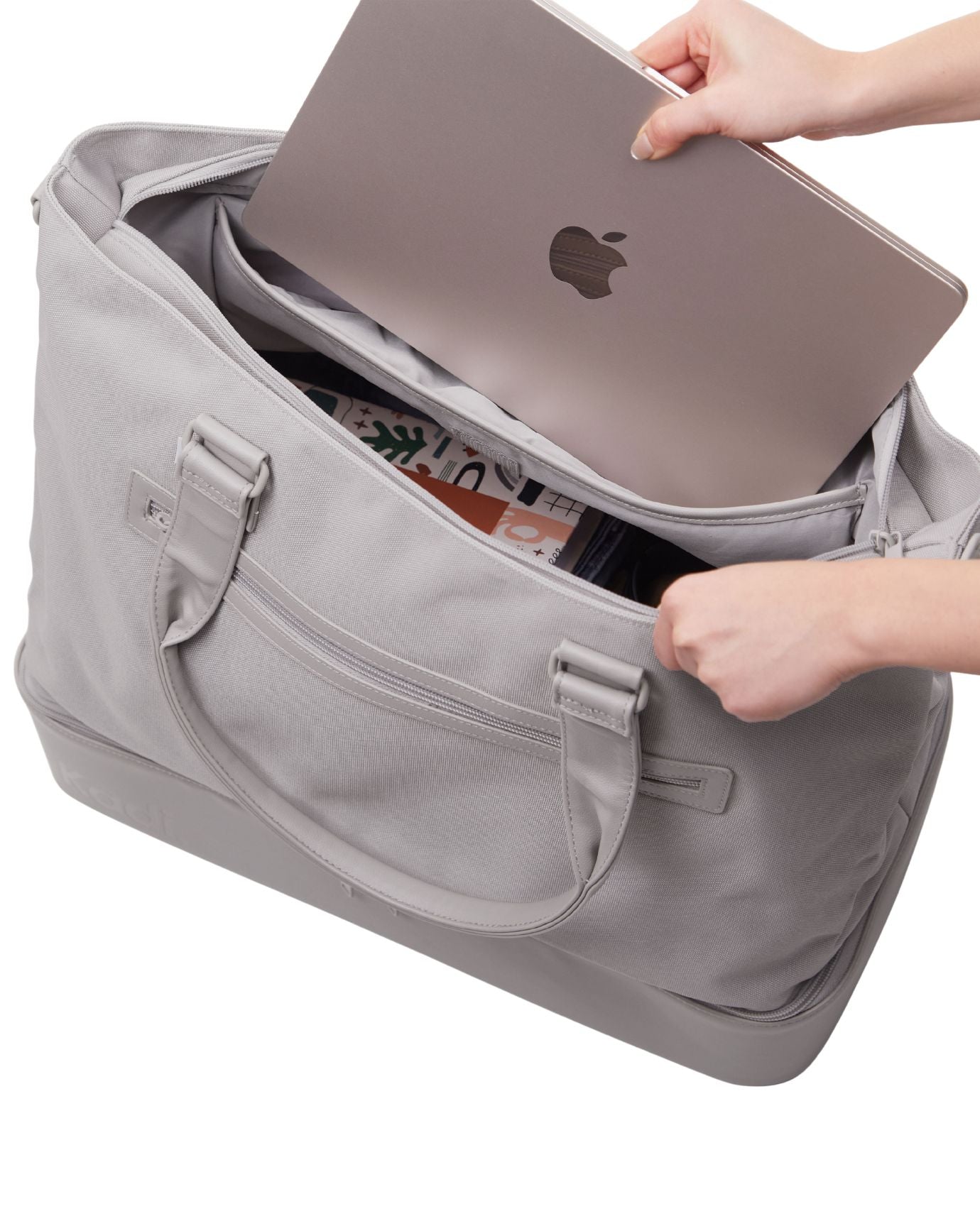 Weekender in Pebble