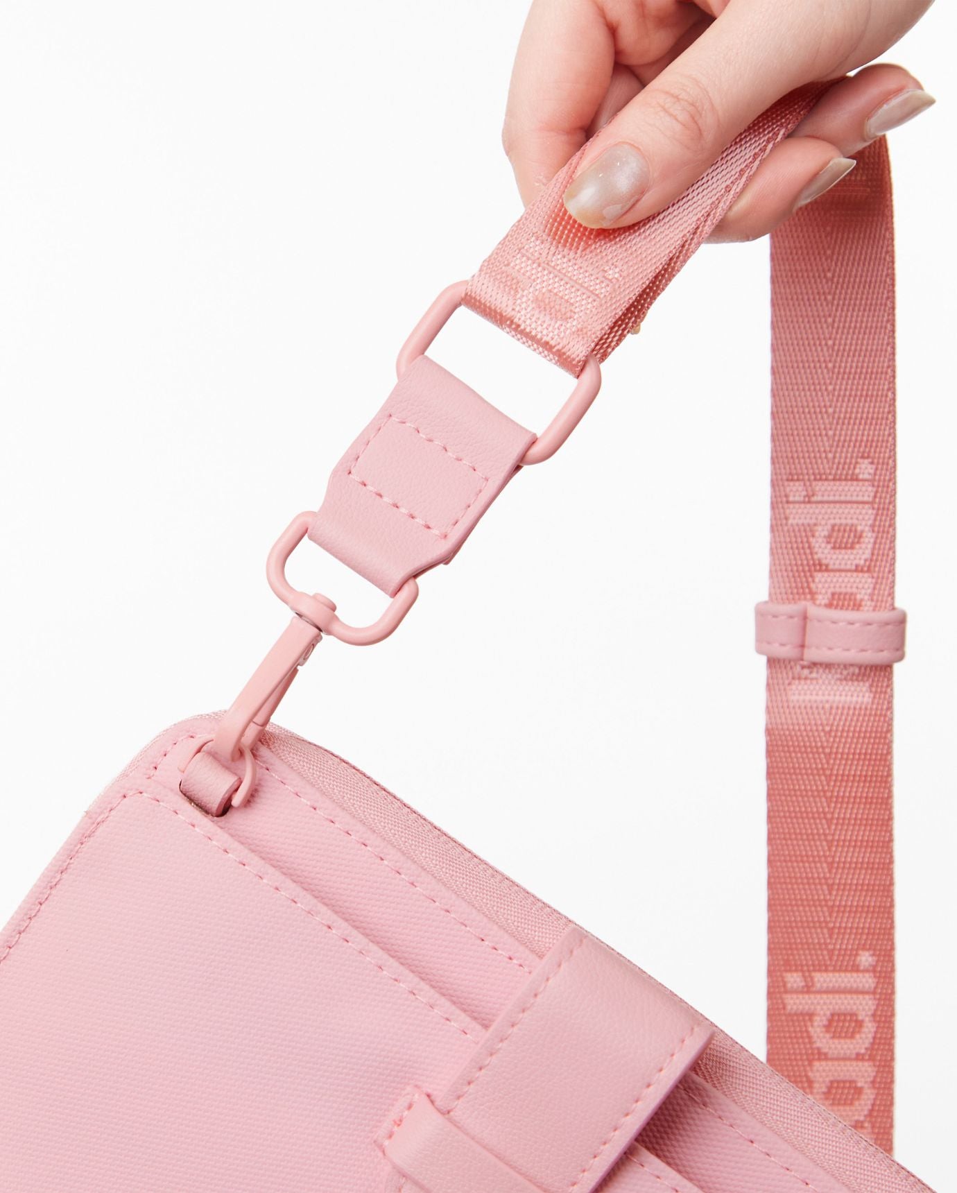 Travel Wallet in Dusty Pink