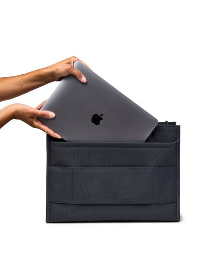 Laptop Compartment 
