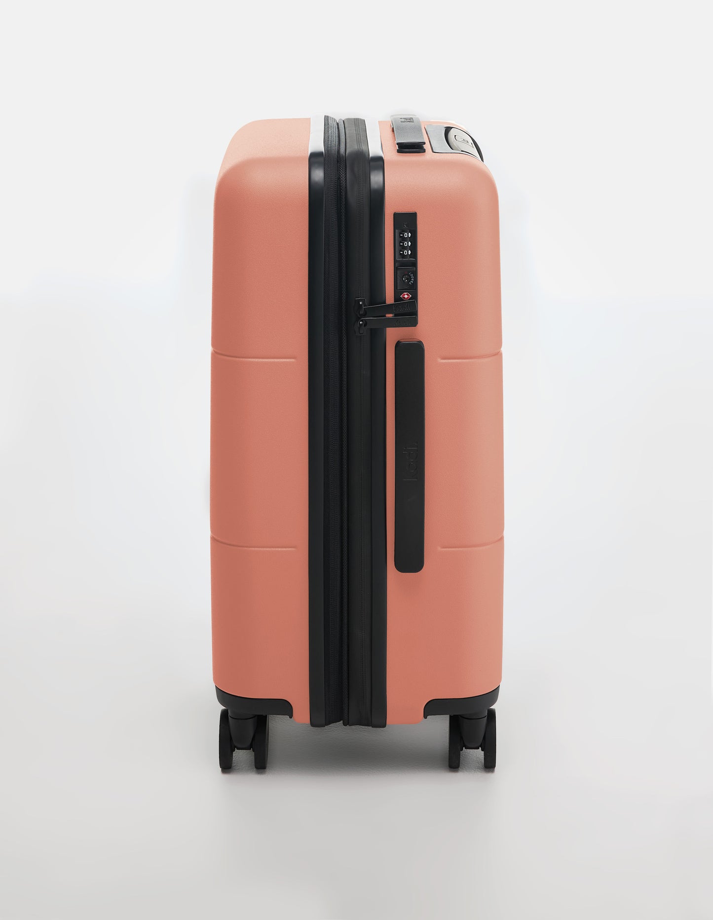 Carry-On Leisure in Burnt Coral